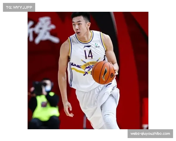 张皓嘉扮演奇兵角色,广东角色球员关键时刻挺身而出 张皓嘉扮演奇兵角色,广东角色球员关键时刻挺身而出